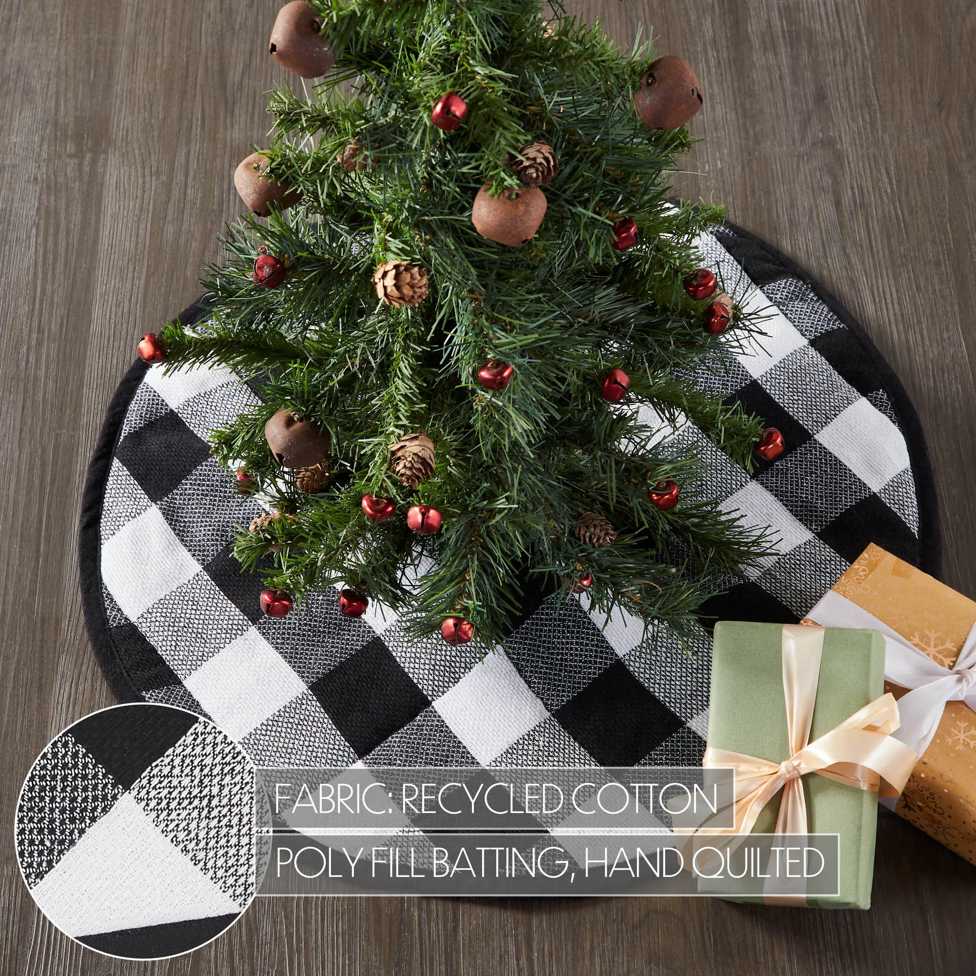 Annie Black Check Christmas Tree Skirt 24" Diameter