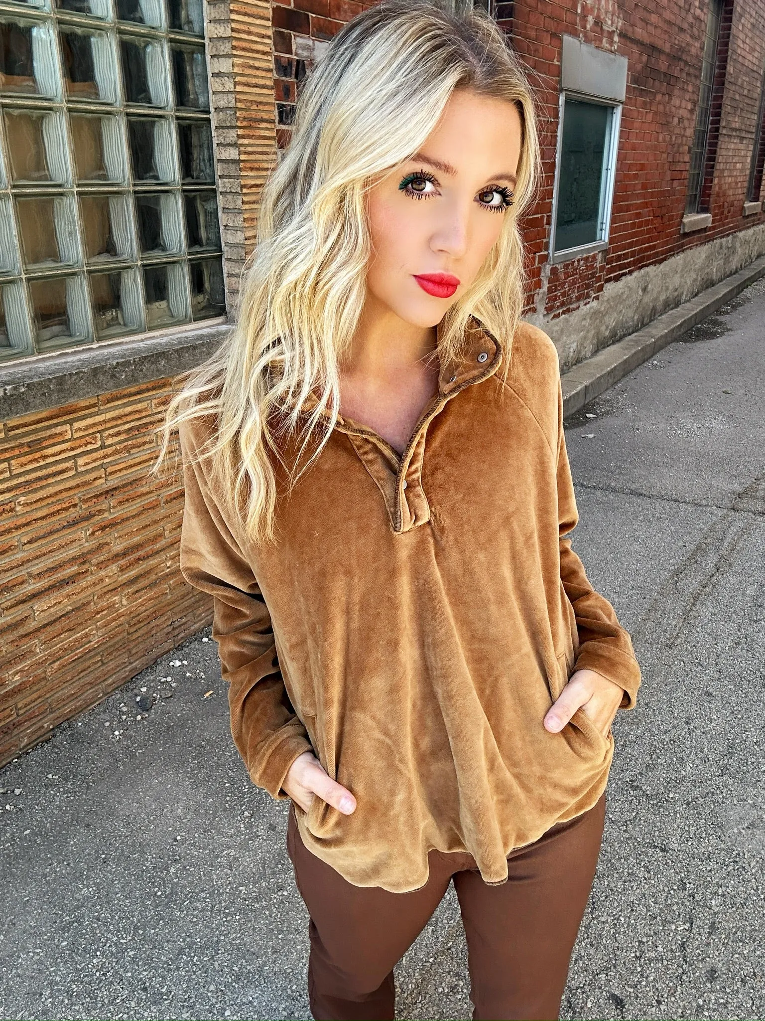 Hello Nite Thea Snap Pullover