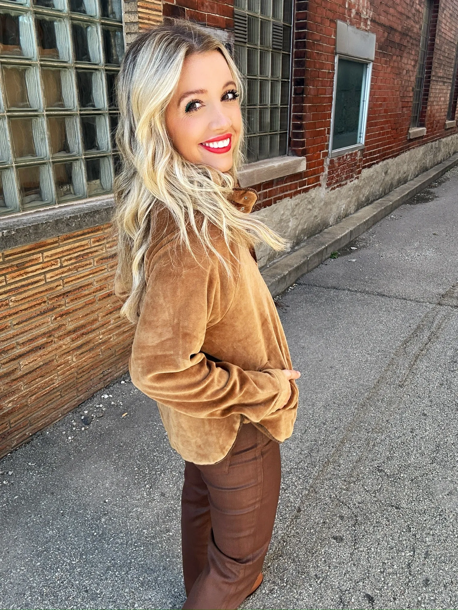 Hello Nite Thea Snap Pullover