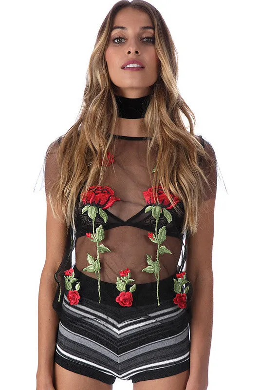 Scoop Flower Embroidery Transparent Short Sleeves T-shirt