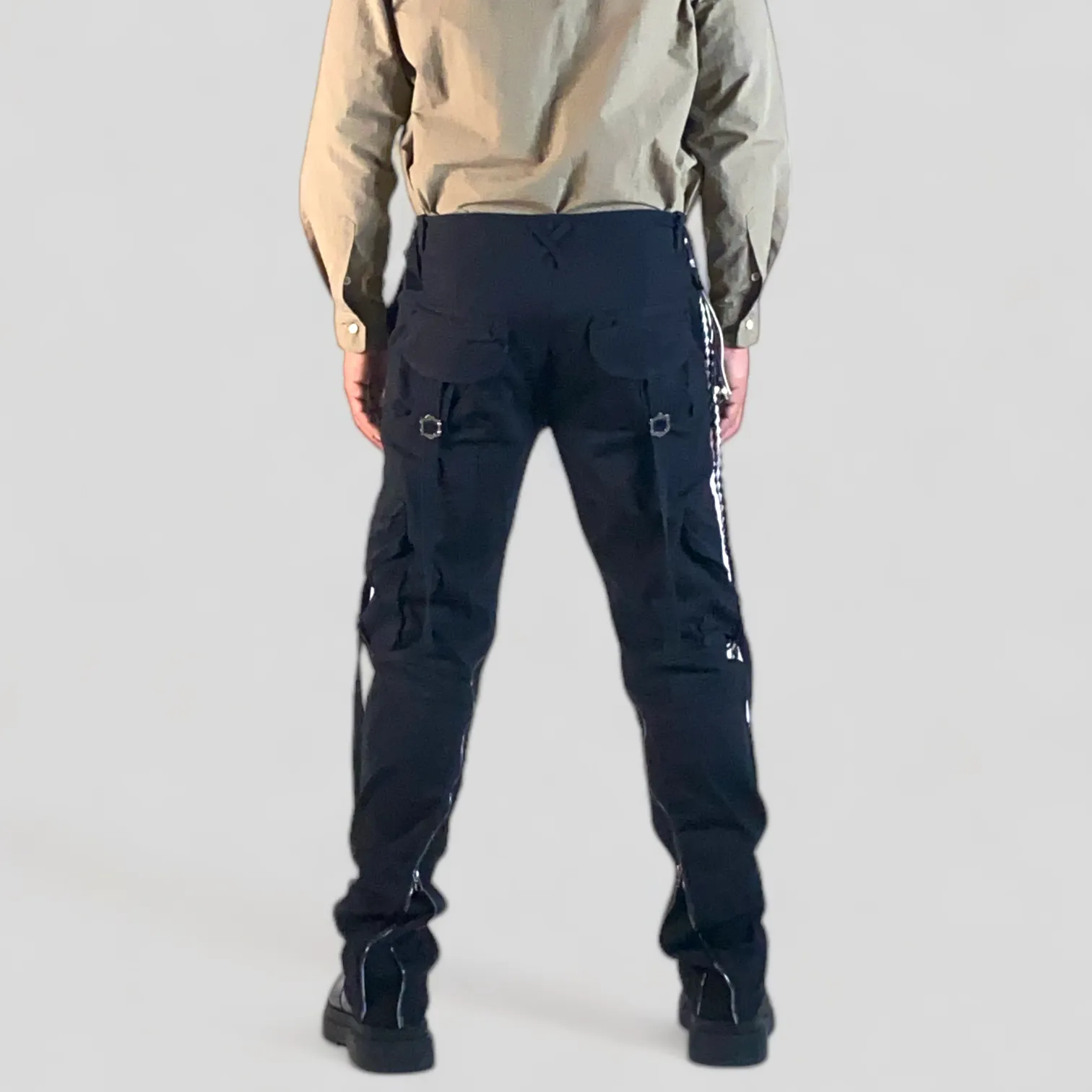 Slim fit cargo bootleg pants with 3 D pockets