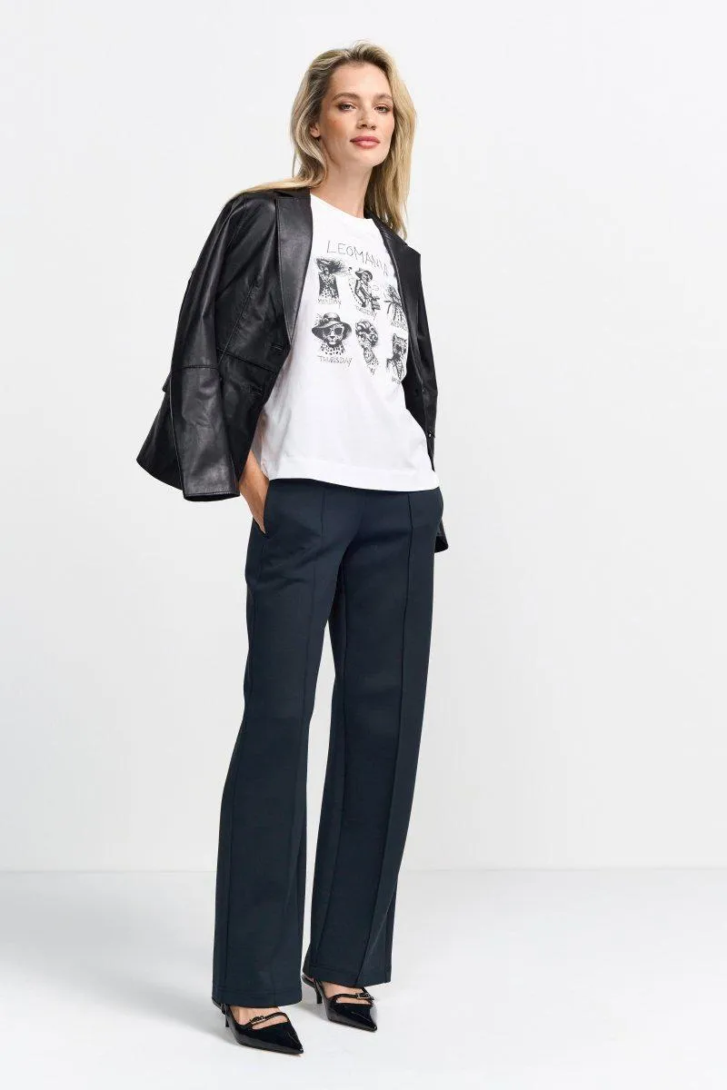 Weißes T-Shirt mit schwarzem Leo-Print